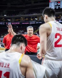 开云官网-最新排名！日本领跑，韩国第2，中国男篮2胜2负第3，再赢1场出线